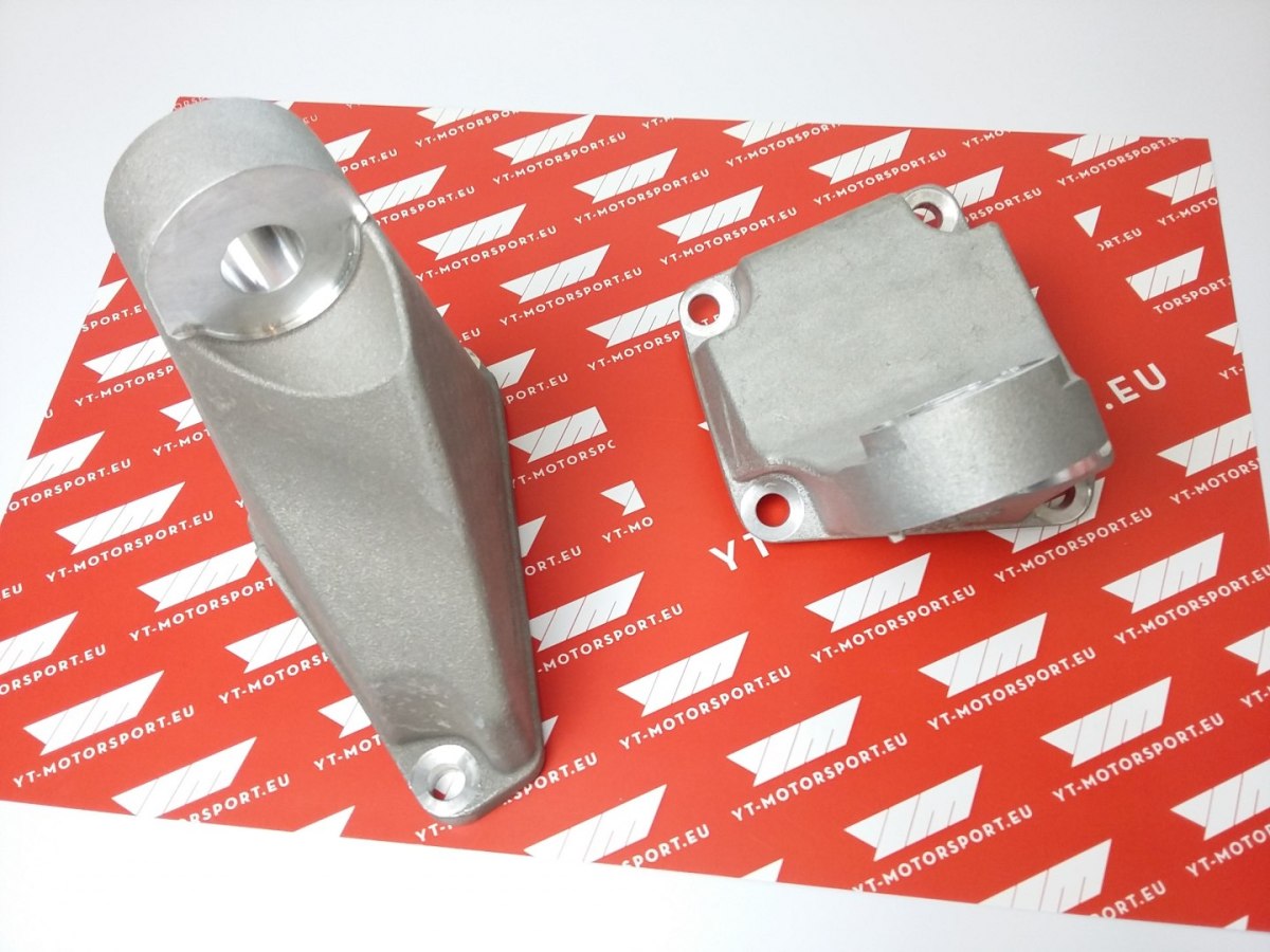 Gearbox mount support 8A0399113E and 8A0399114E for 6-spd gearbox Audi S2 Gearbox mount support 8A0399113E and 8A0399114E for 6-spd gearbox Audi S2